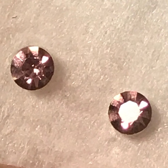 MAGNETIC Gem Earrings: Wear 1 or 5 w/o Piercings!! - Picture 10 of 16